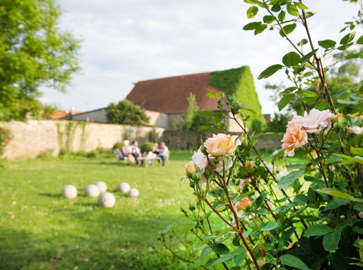 Villa Sommerach Bagian luar foto